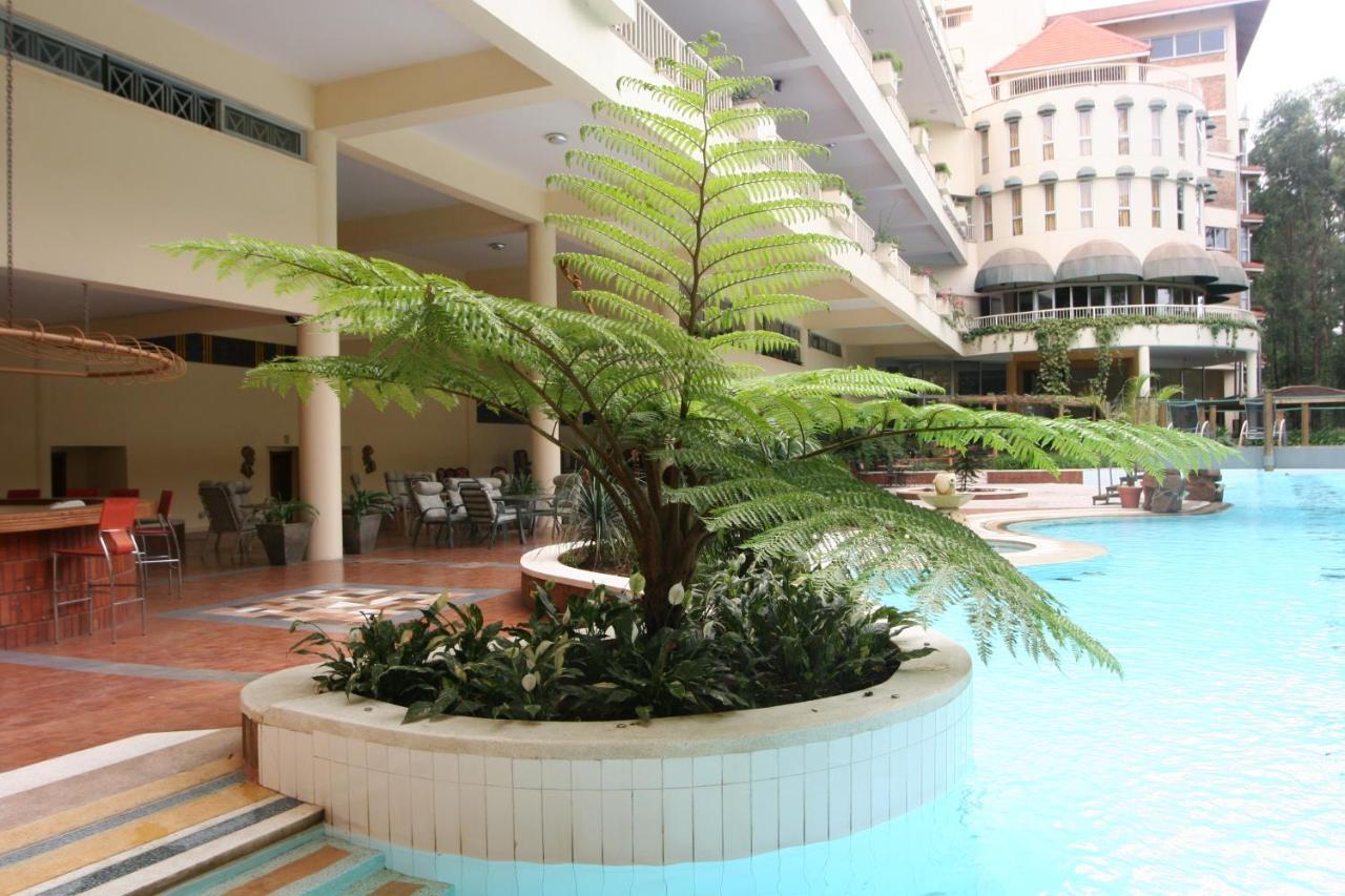 Golf Course Hotel Kampala Eksteriør billede
